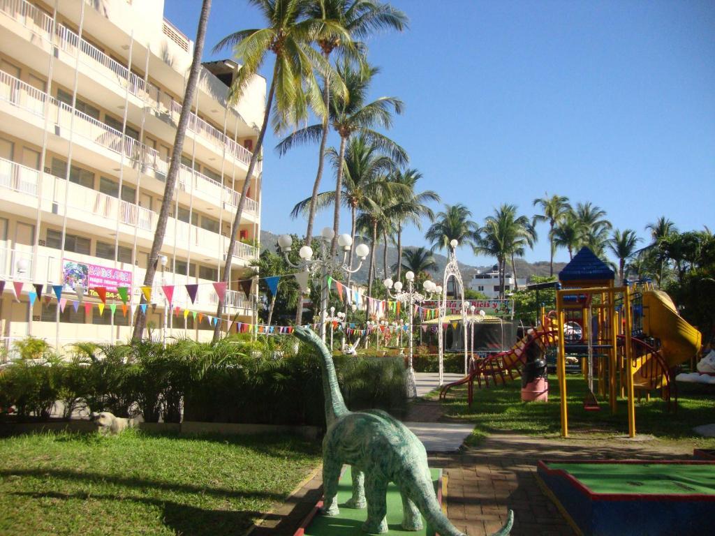 Sands Acapulco Hotel & Bungalows Exterior photo